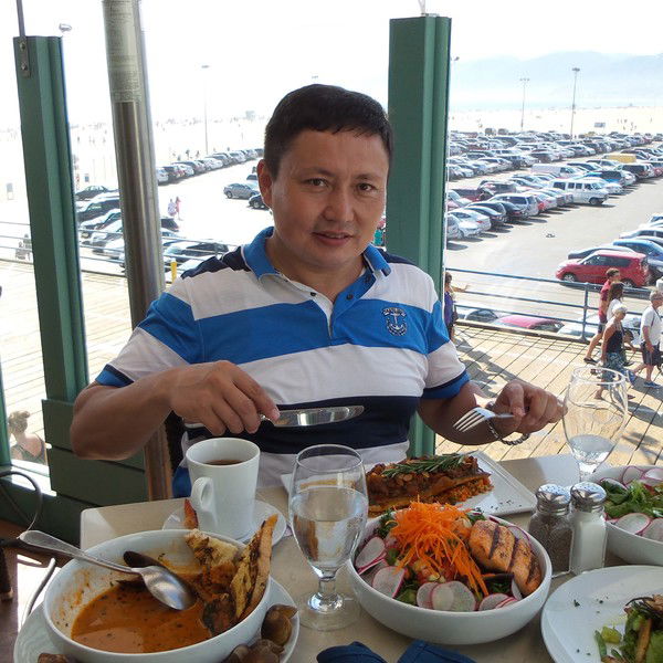 Марат Тусбаев