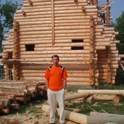 Александр Максимовских