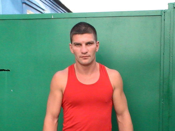 Максим Костенко