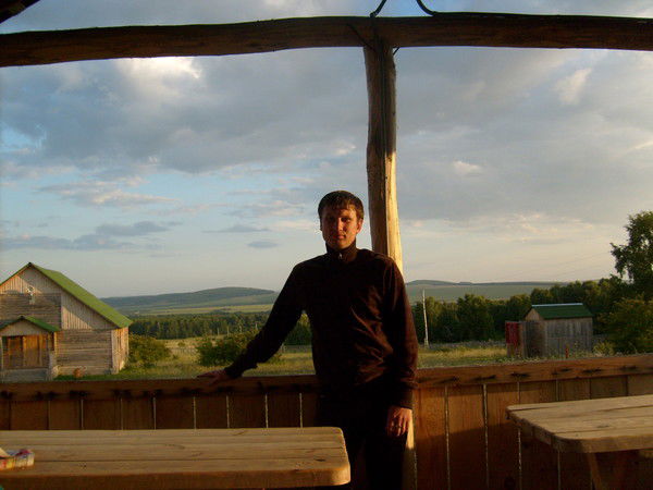 Артем Артемьев