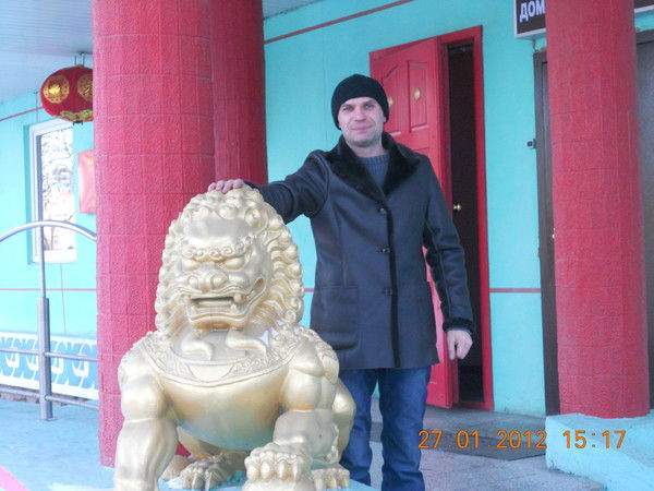 Борис Уланов