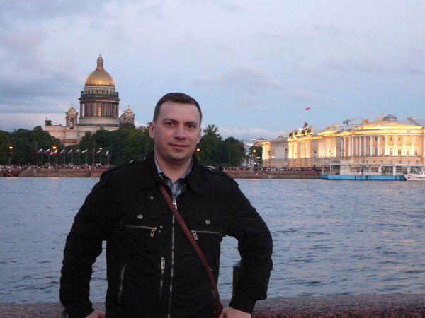 Евгений Тарасов