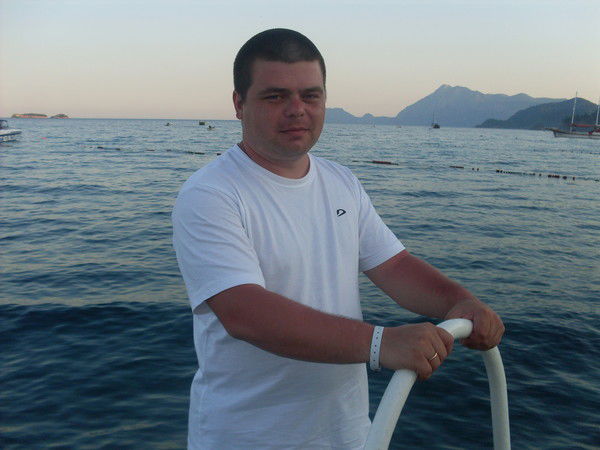 Александр Тихомиров