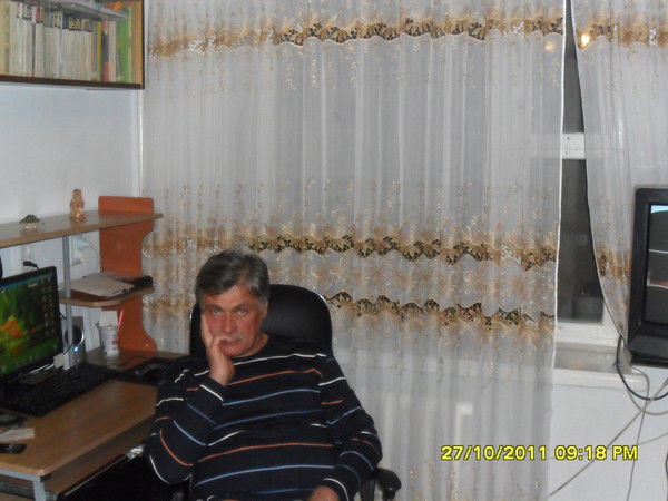 Александр Глуховский