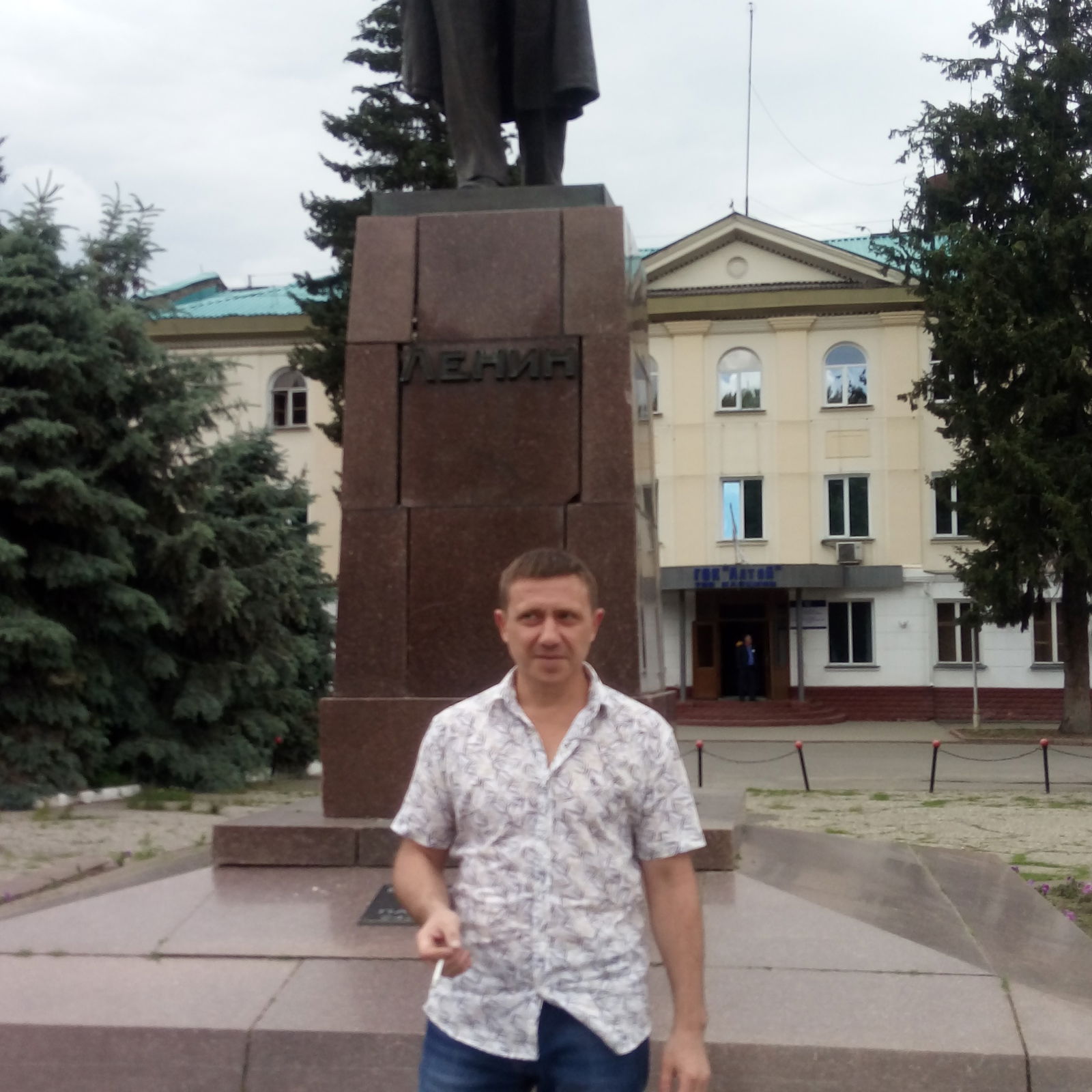 Антон Котельников