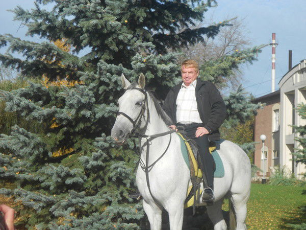 Владимир Дадонов