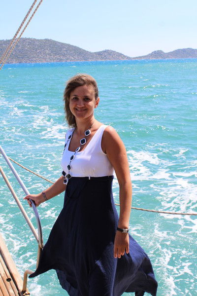 Людмила Попова