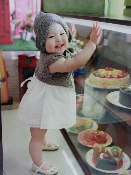 Элиза Доолотова