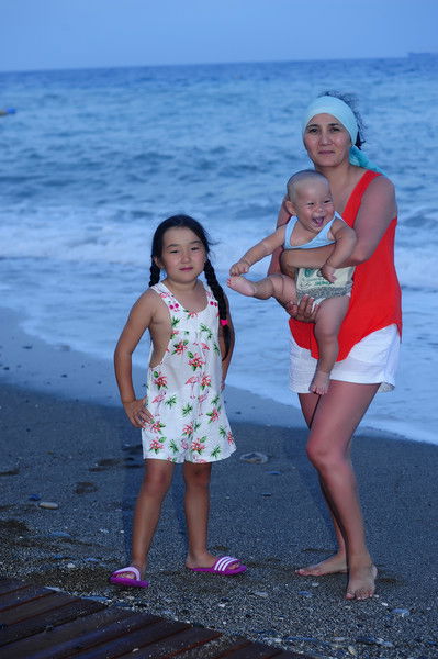 Анара Анара