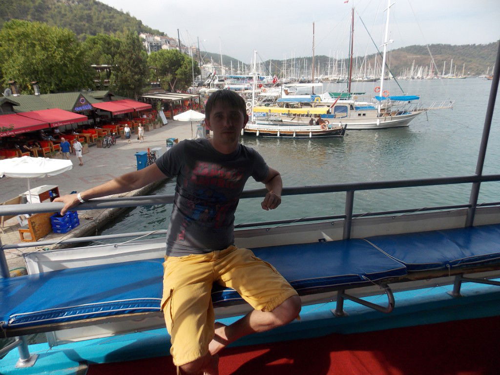 Антон Макаренко