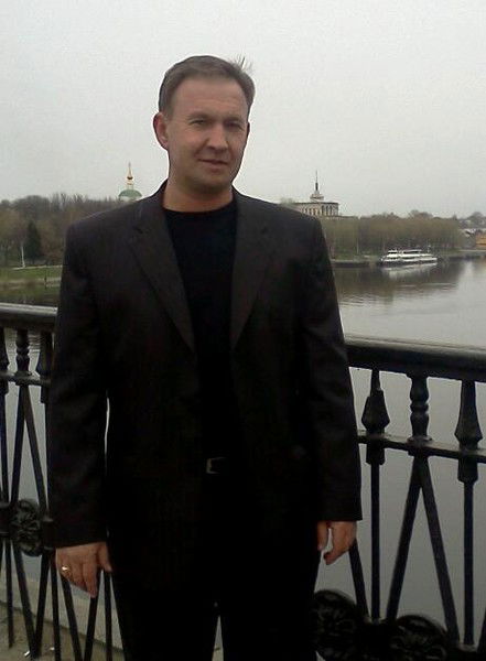 Анатолий Лезин