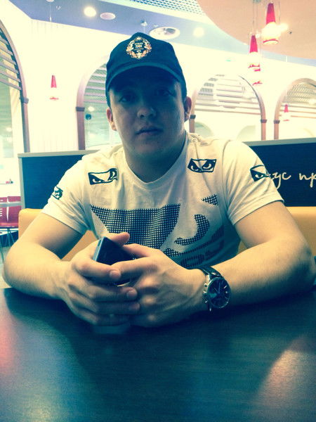 Айбек Оторбаев