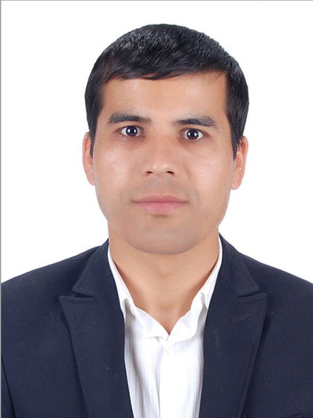 Аббос Ахадов