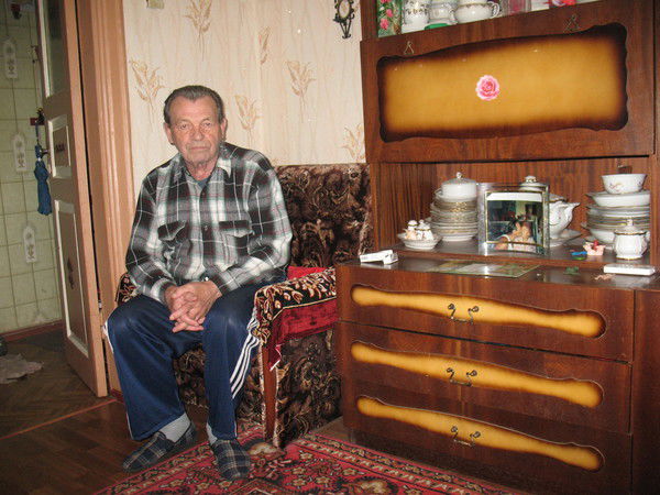 Евгений Лещёв