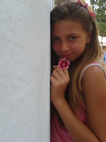 Рася Азиханова