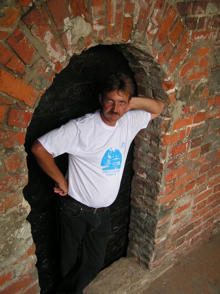 Владимир Савинов