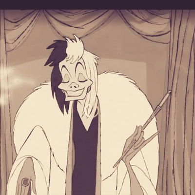 Полина Усова