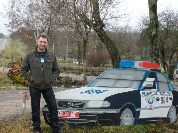 Игорь Дубин