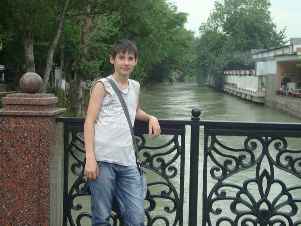 Акмаль Семенов