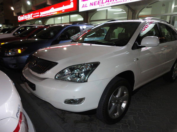 Женис Садуакасов