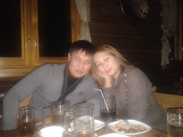 Динара Есетова