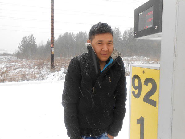 Илияз Исаков