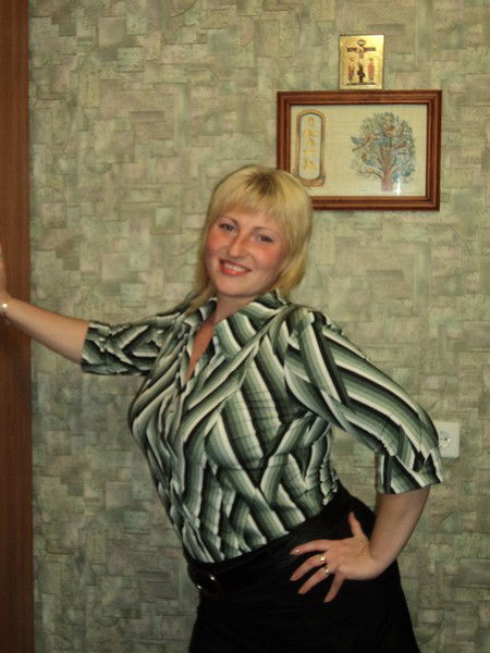 Елена Попова