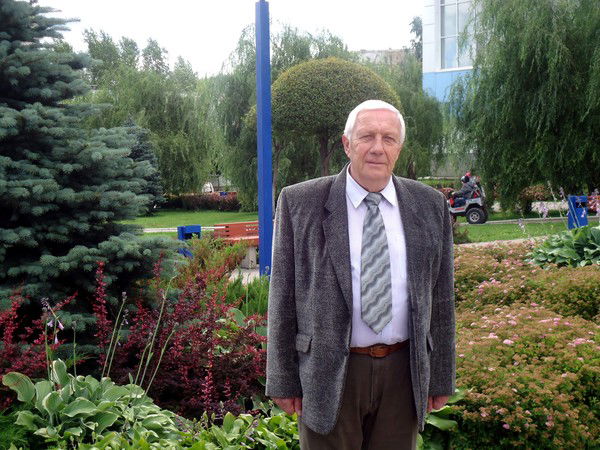 Владимир Накаряков