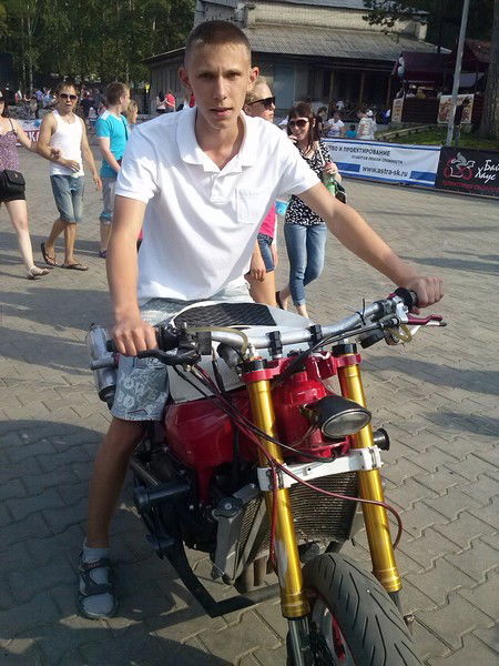 Костя Мосолов