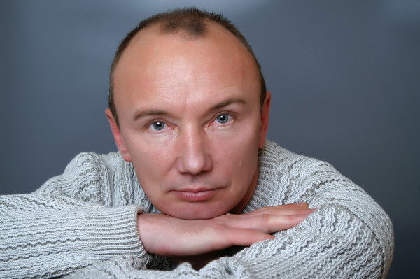 Владимир Петров