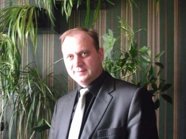 Владимир Попов