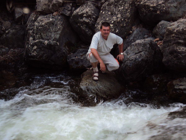 Роман Мельников