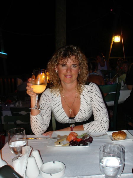 Елена Микалова