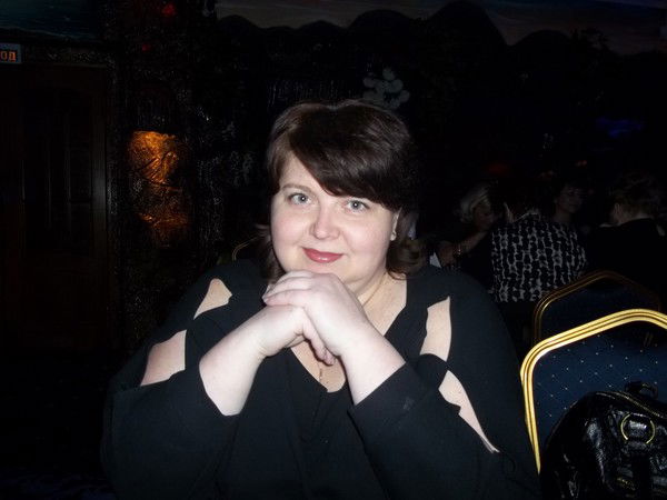 Алёна Перова