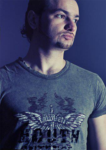 Андрей Шутов