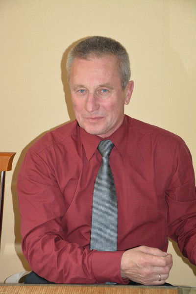 Геннадий Попов