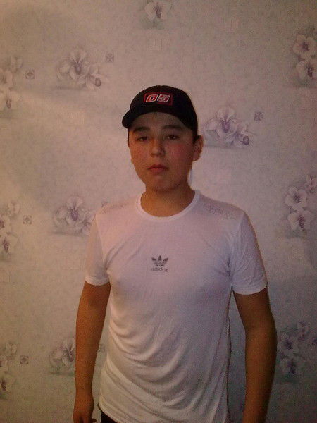 ...tilek.. Ronaldo Vs Messi