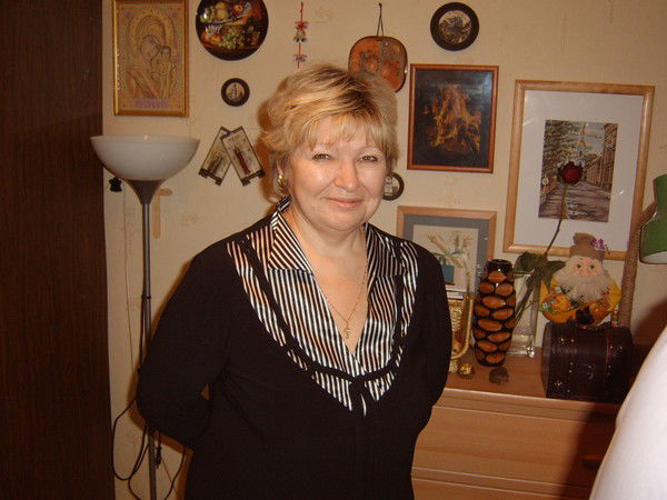 Елена Наумова