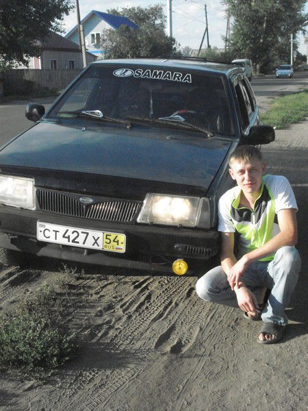 Антон Зверев