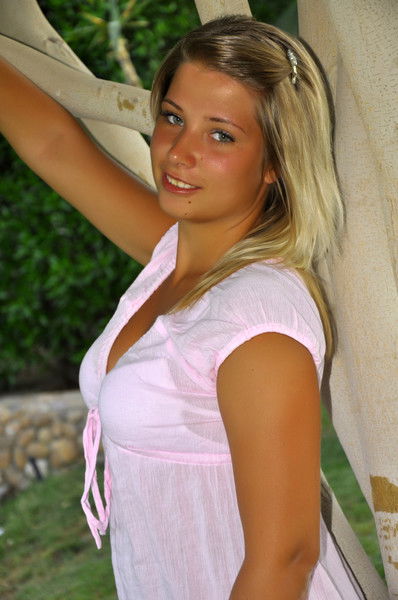 Алёна Максименкова