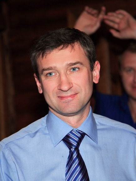 Владислав Захарцов