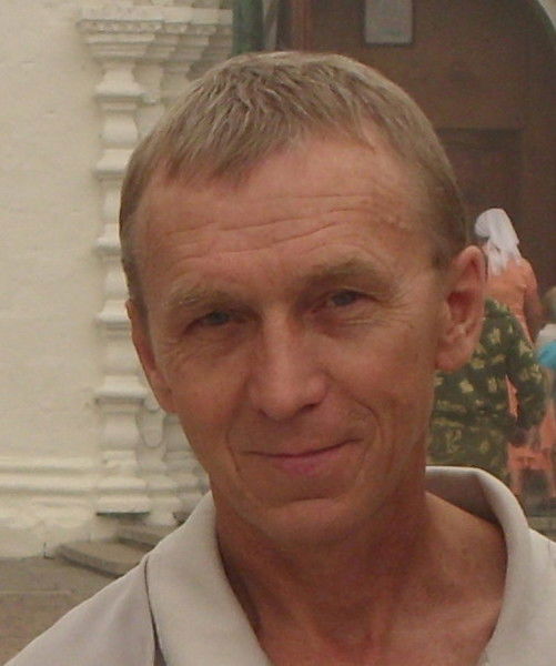 Юрий Старков