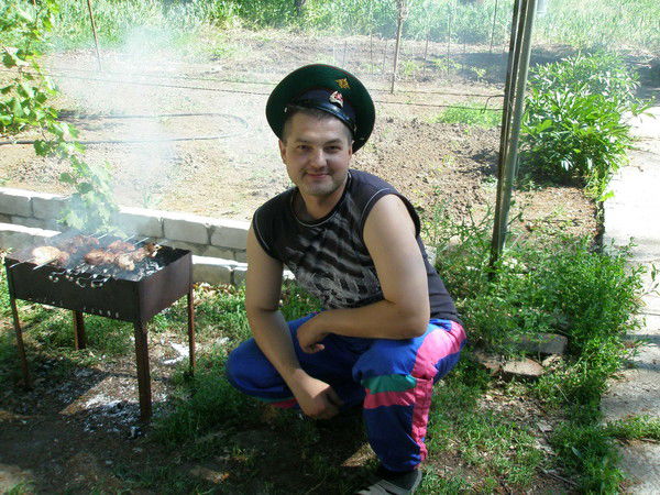 Александр Глухов