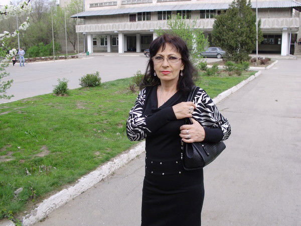 Валя Никонова