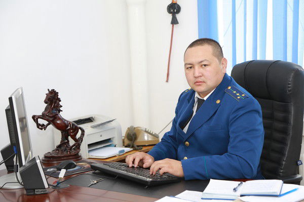 Азатбек Сатинбаев