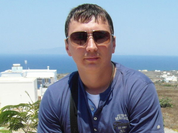 Антон Геннадьевич