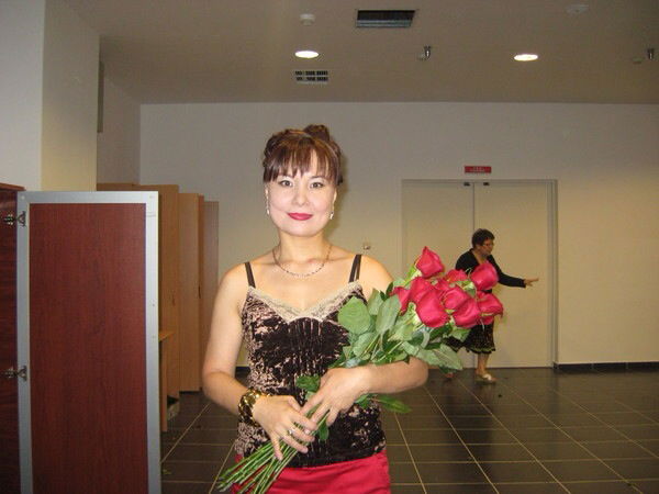 Айнур Отемис