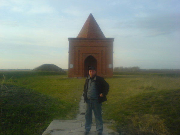 Евгений Султанов