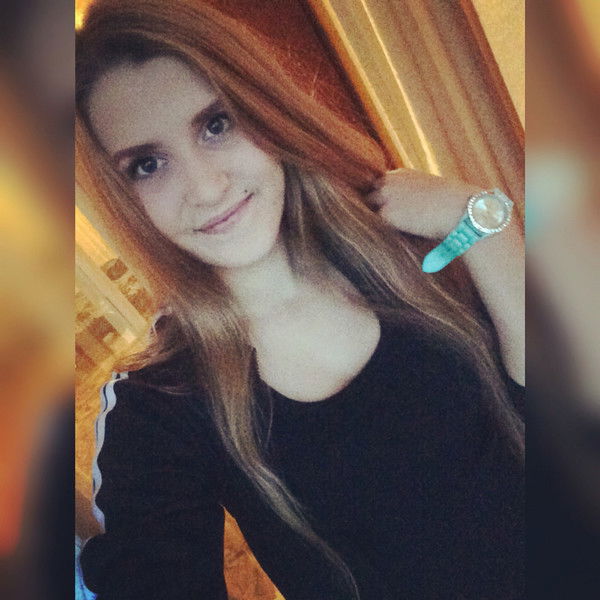 Виктория Дешевцева