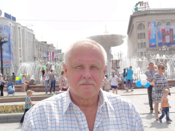 Александр Иванов